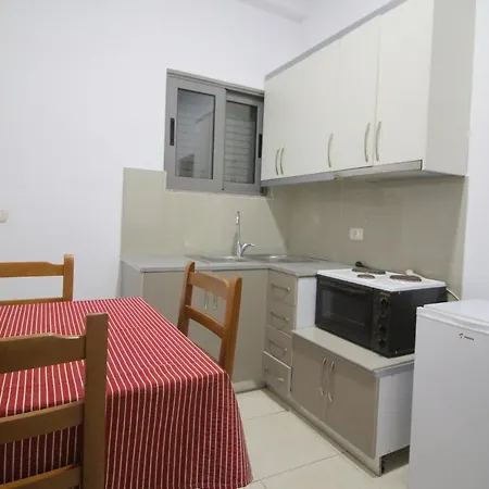 Apartment Restaurant Argjiro